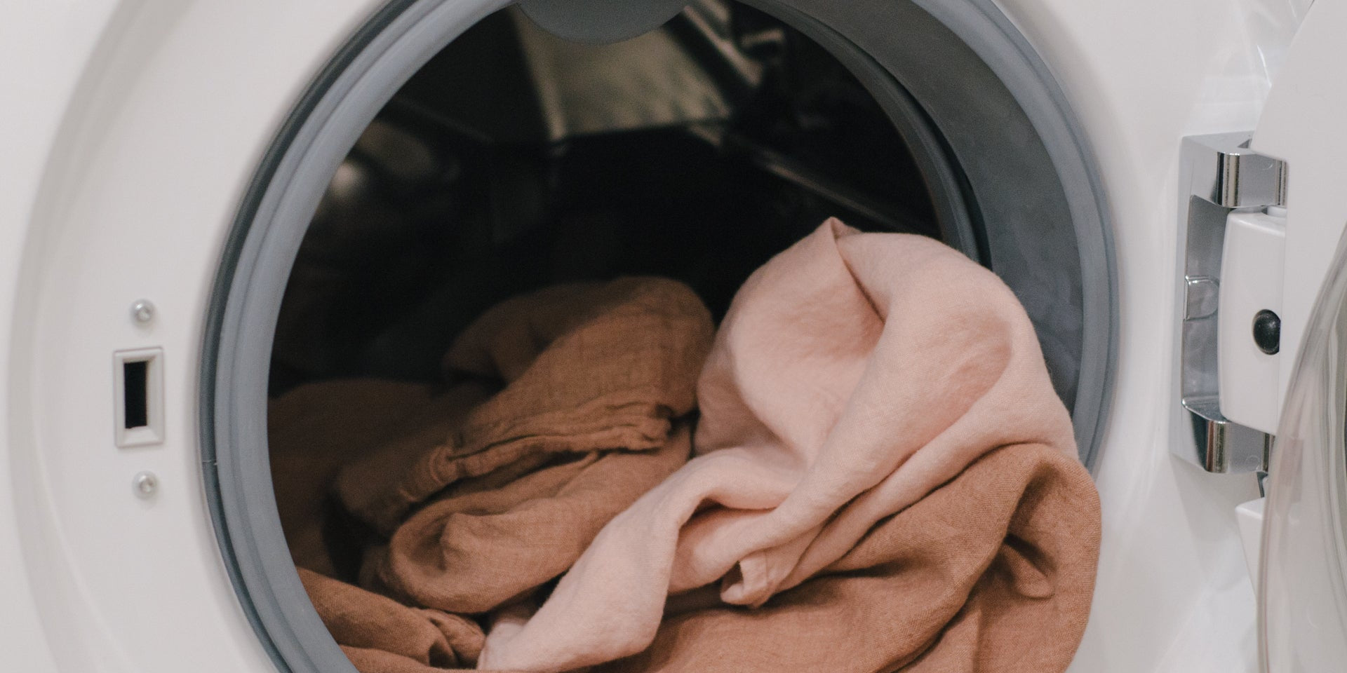 For Love and Laundry: Tips to Care for Sömn Luxury Linens
